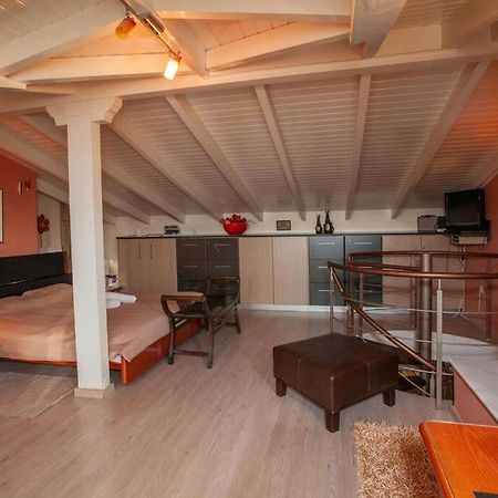 דירות נאפפליו Jenny'S Luxury Maisonette מראה חיצוני תמונה