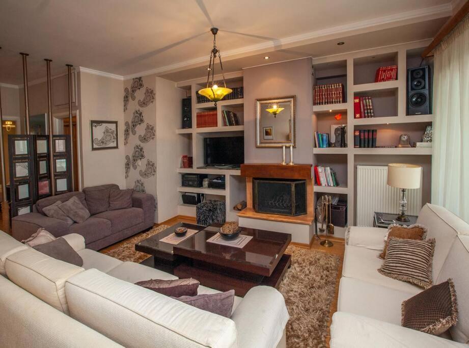 דירות נאפפליו Jenny'S Luxury Maisonette מראה חיצוני תמונה