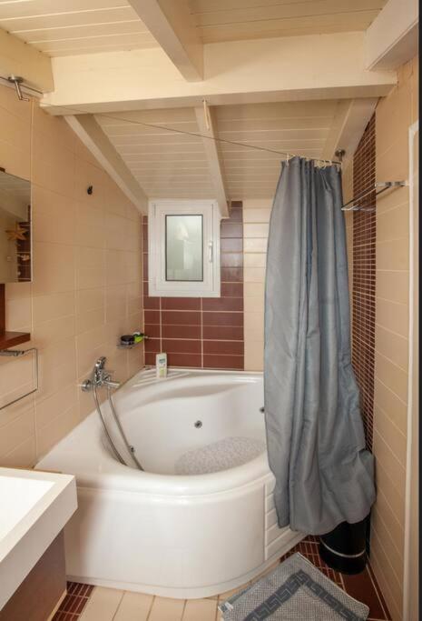 דירות נאפפליו Jenny'S Luxury Maisonette מראה חיצוני תמונה